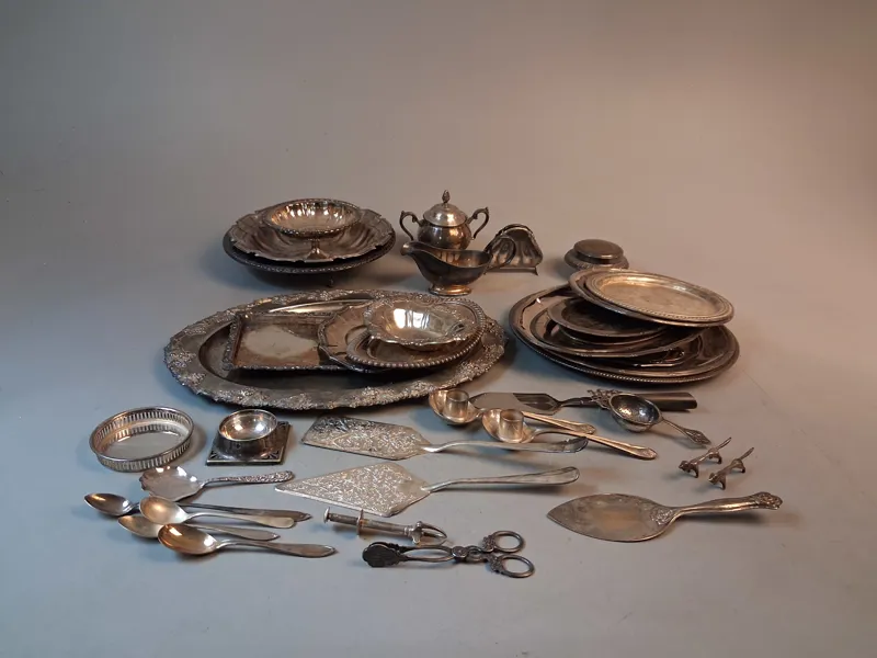 Diverse nysilver.