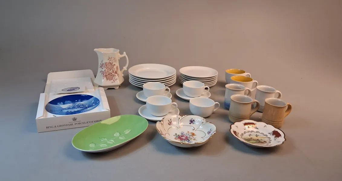 Diverse porslin & keramik.
