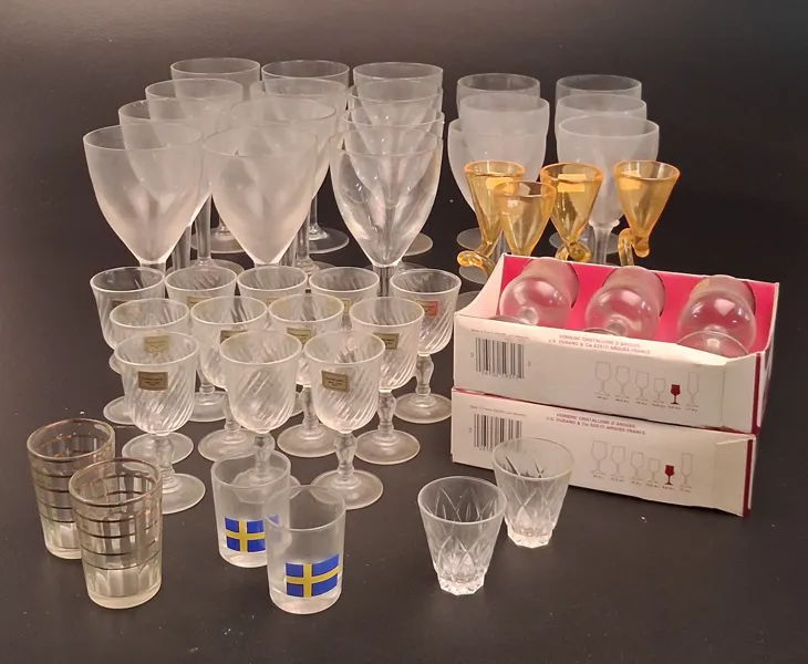Diverse spritglas.