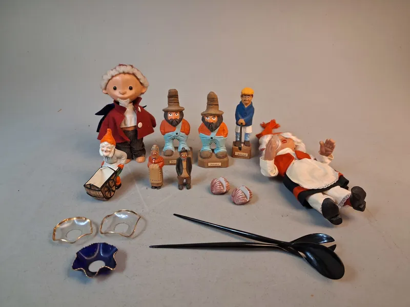 Diverse. Bl,a Arne Hasle tomte gumma & John Blund m.m.
