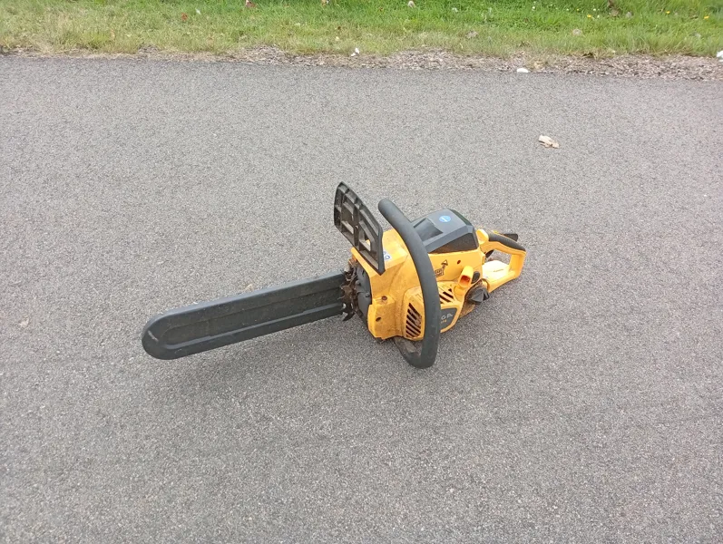 Motorsåg Stiga.