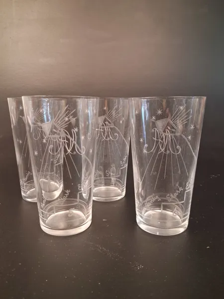 4 Grogglas. med dosering, Lätt, vanlig, stark, extra Handslipade.