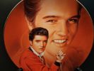 Skulptur. Elvis, gips, samlartallrik Elvis Presley & en paket servetter.