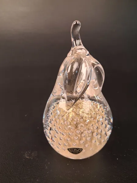 FM MARCOLIN, Päron, glas, Ronneby. Etikettmärkt. Guld nyans.