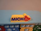 Micki. Garage.