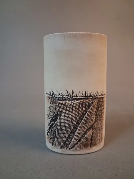 SUZANNE ÖHLEN. Vas "Studio Collection", Rörstrand.