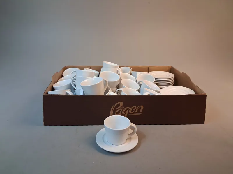 47 Kaffe koppar & 22 fat. VEGA.