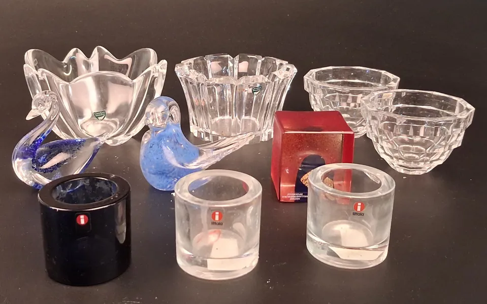 Diverse. Bl.a orrefors, Iittala, kosta m.m.