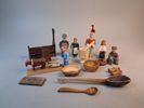 Diverse träföremål Bl.a träfigurer.