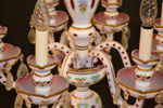 Ljuskrona. Venetiansk-stil, porslin & glas, 1900-talets mitt.
