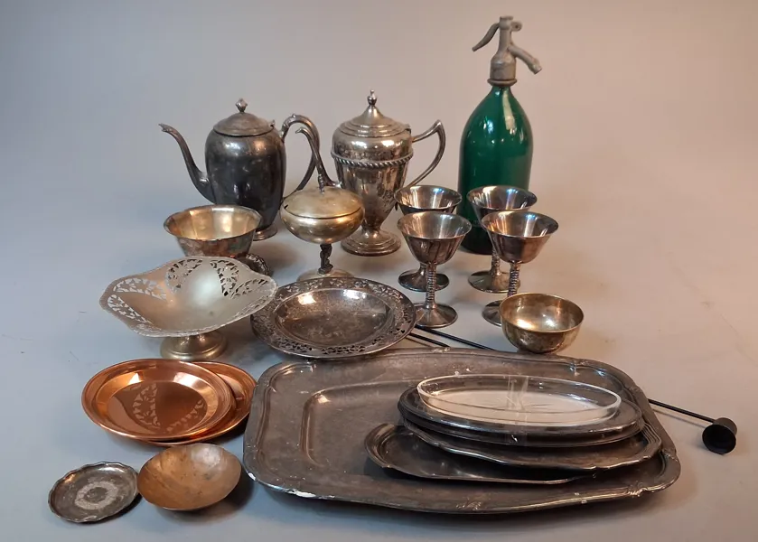 Diverse. Bl.a nysilver m.m.