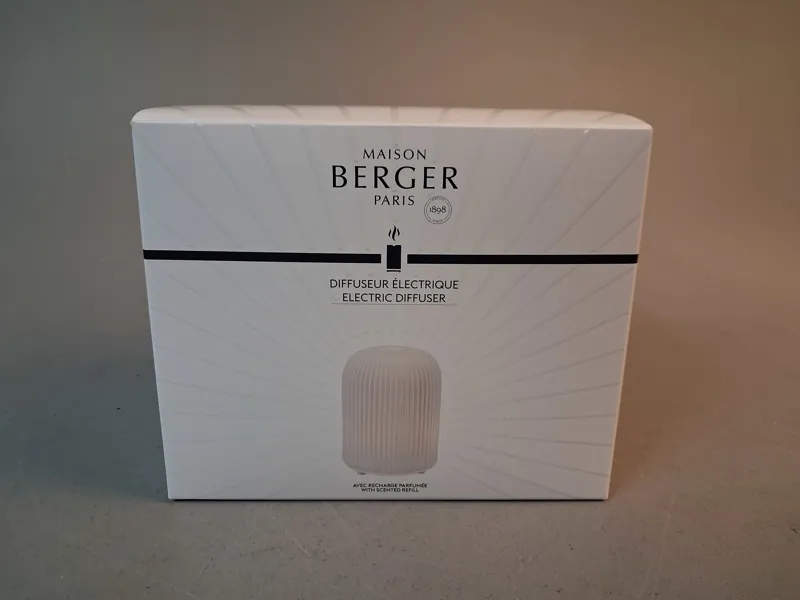 MAISON BERGER PARIS. ELECTRIC DIFFUSER. Oanvänd.