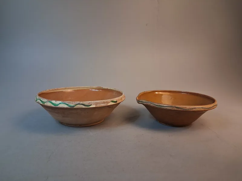 En skål & en spillkum. Alpert Svensson Kvidinge.