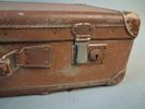Äldre resväska.