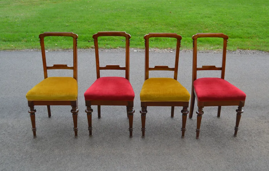 4 Stolar. Mahogny, Nyrenässans, 1800/1900-talet.