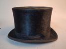 Hatt. Best London med hatt ask.