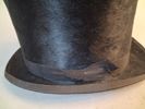 Hatt. Best London med hatt ask.