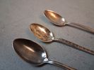 3 Skedar & hänge, silver, 33gram.