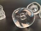 Glasskulpturer, glasblock. Bl.a Mats Jonasson.