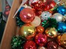 Diverse julkulor.
