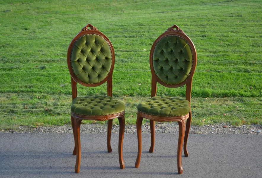 2 Stolar. Rokokostil, 1900-talet.