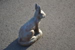 Trädgårdsskulptur. "Hare", Betong, signerad B.J.