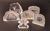 Diverse glasblock/skulpturer. Bl.a Mats Jonasson.