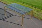 Soffbord. Gulmetall & glasskiva.