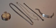 3 Halsband, armband & fickur, silver 118,5gram inkl urverk.