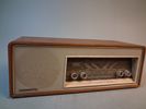 4 Radio apparater. Telefunken, Philips, SUDFUNK.
Säljes som prydnader.