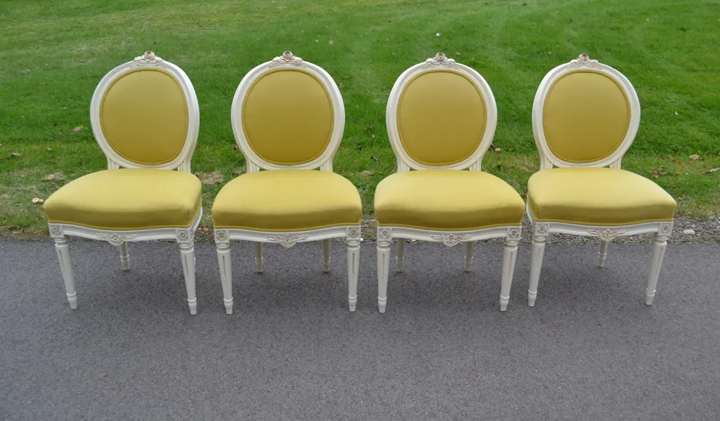 4 Stolar. Gustaviansk stil, 1900-talet.