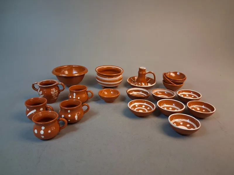 Diverse Laholms keramik.