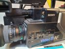 Analog kamera Konica, digitalkamera samsung, Video kamera Sony, samt tillbehör.