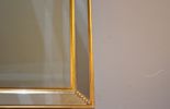 Spegel. Barock-stil, fasettslipat glas.