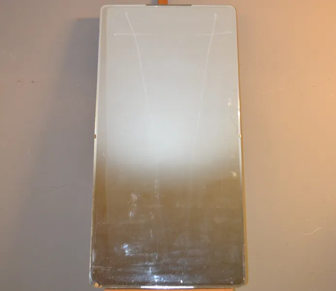 Spegel. Fasettslipat glas, 1900-talet.