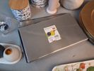 Diverse samtida. Bl.a 6 plast fat i guld.