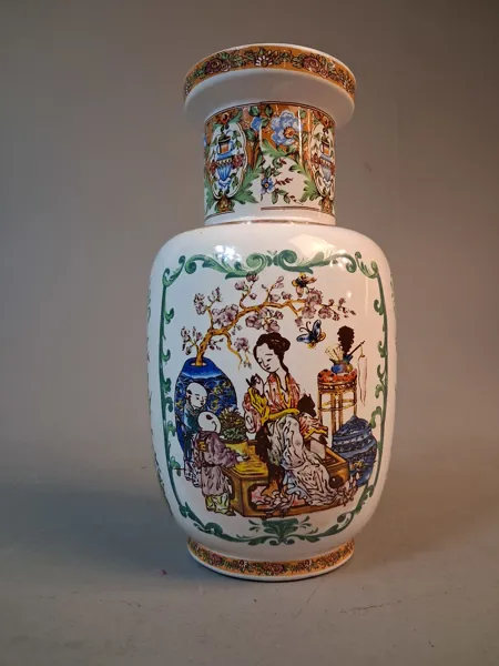 Orientalisk vas. 1900-Talet.