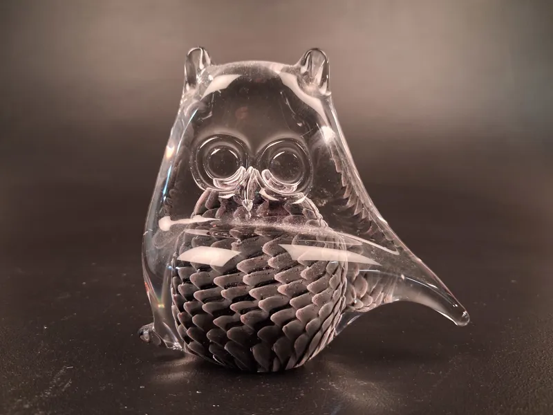 Uggla, konstglas/skulptur FM Ronneby Sweden.