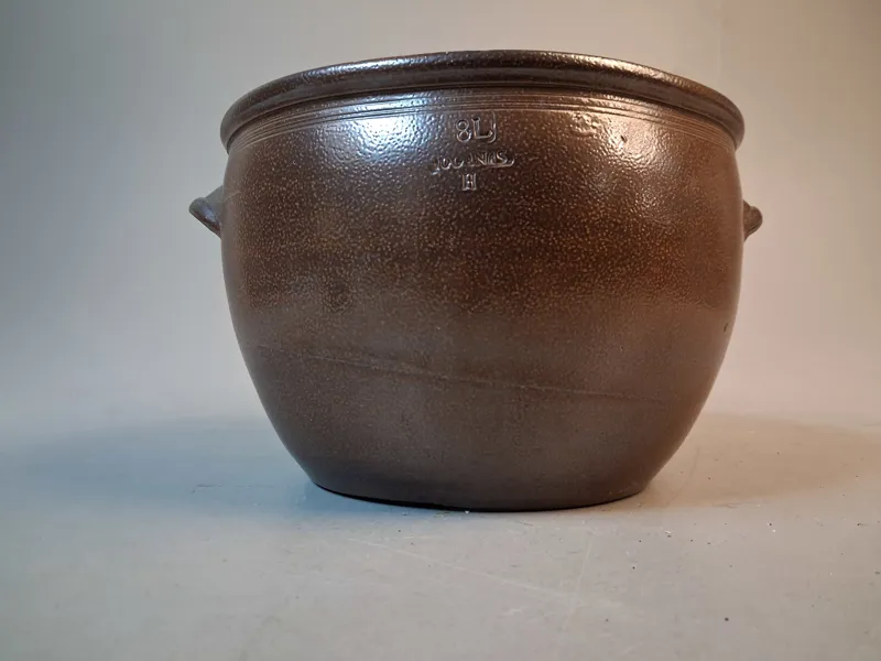 Krus, Höganäs, 8 Liter.