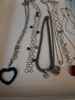 Diverse halsband.