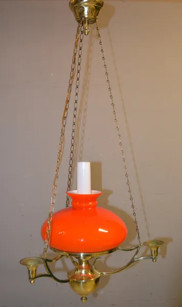 Taklampa. Mässing & glas, 1900-talet.