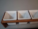 Diverse, klädhängare, serveringsskålar på teakställning, bestick nysilver.