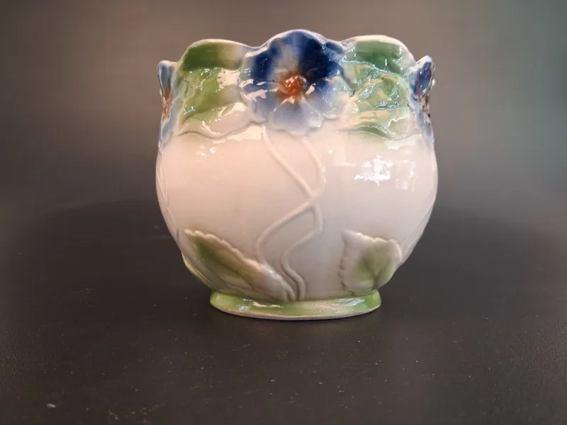 Ytterfoder/kruka, Jugend, "Art Nouveau".