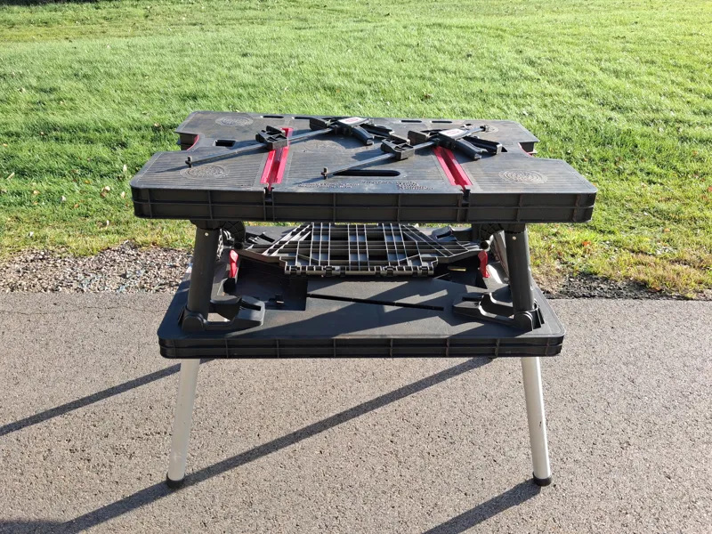 Hopfällbar arbetsbänk, Keter, Plast & aluminum.