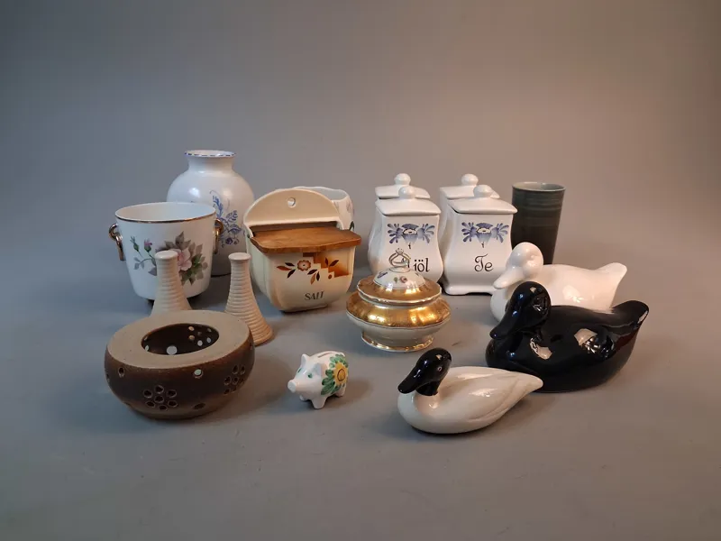Diverse porslin & keramik. Bl.a Rosenthal, Höganäs m.m.