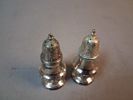 2 Ljusstakar Barockstil & 2 ströare, nysilver.