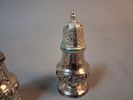 2 Ljusstakar Barockstil & 2 ströare, nysilver.