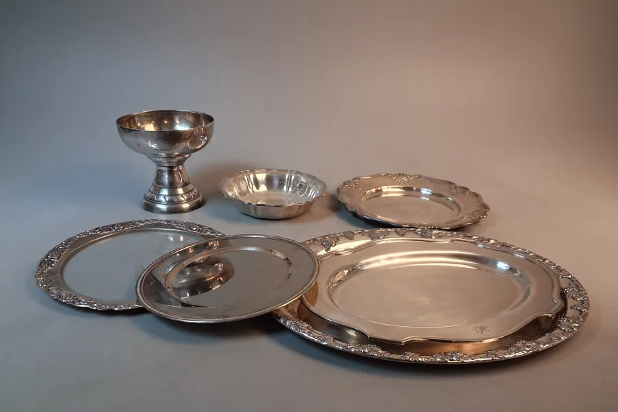 Brickor & skålar, Nysilver.