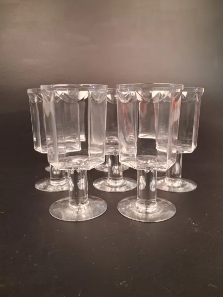 EVA ENGLUND. 8 Ölglas, "Maja", Orrefors.